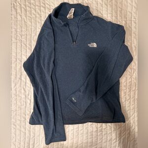 North Face Pullover
-blue pullover 
-women’s pullover
-size mediumm